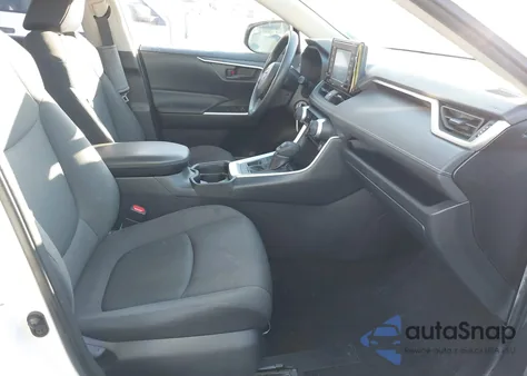 2021 Toyota Rav4 Le from USA, damaged, VIN JTMF1RFV8MD069581